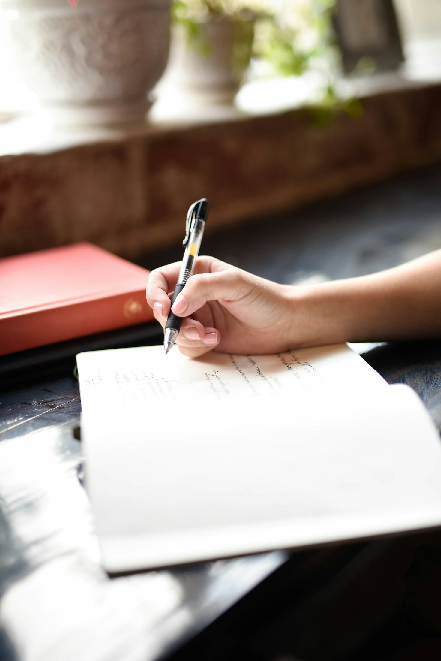 Benefits of Partnering With Writing Experts